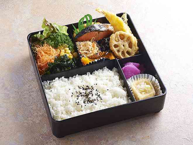  松花堂弁当