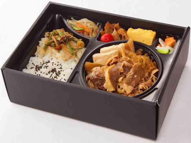 特選黒毛和牛～ すき焼き弁当　※500mlお茶付き