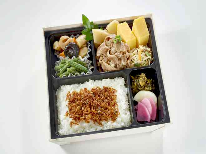 キフネ　和牛のすき焼弁当　ちりめんご飯