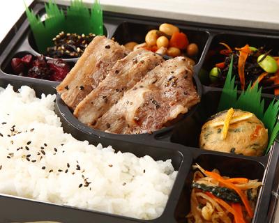 牛塩カルビと6種の惣菜幕の内弁当