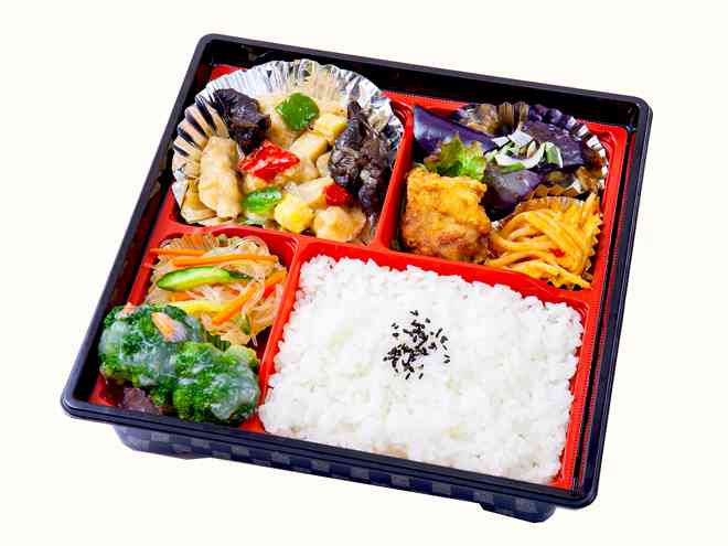 鶏肉の黒胡椒炒め弁当　340ｍｌ缶茶付 