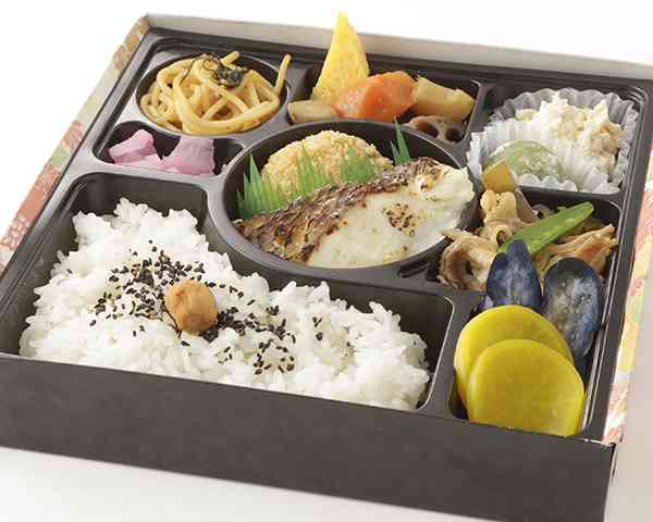 銀むつ塩麹焼きとメンチカツの和洋折衷御膳弁当
