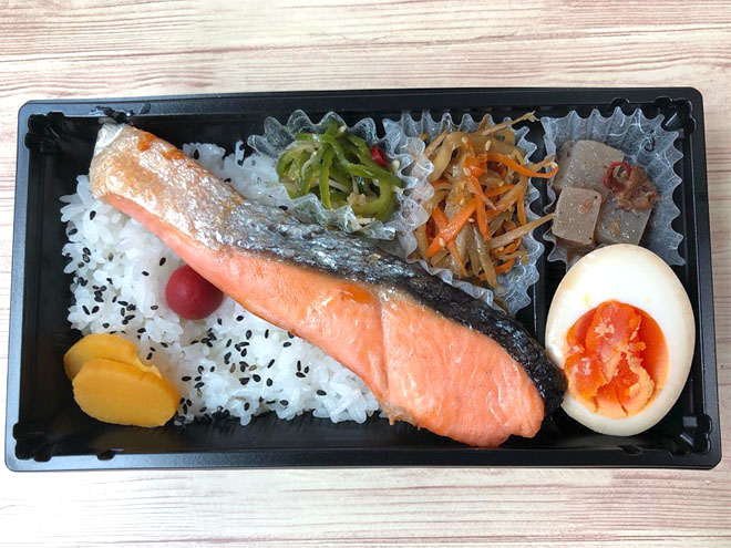 湯島丸赤鮭弁当