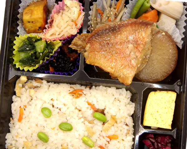 赤魚煮つけ弁当|宅配弁当蔵本|弁当手配.com【宅配配達大量注文OK】