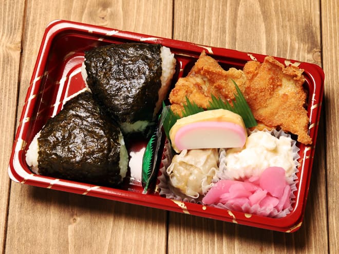 おにぎり弁当