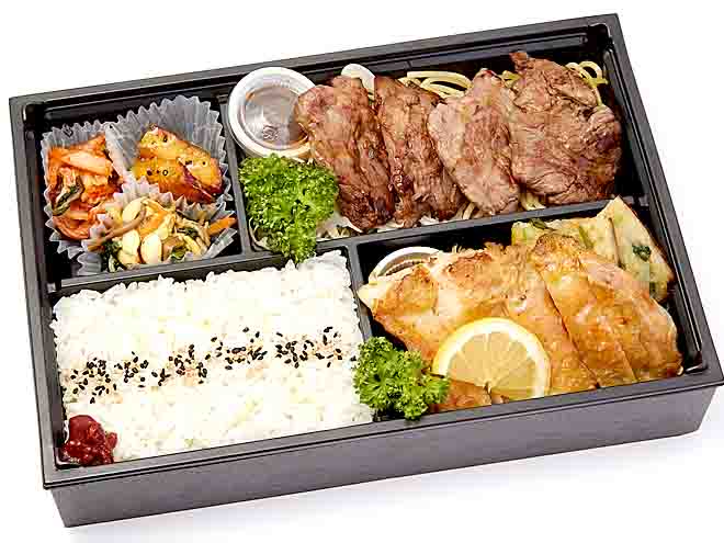 豪華黒毛和牛弁当（2）黒毛和牛ハラミ／チキンステーキ