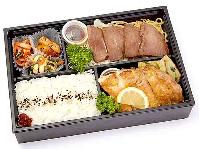 豪華黒毛和牛弁当（7）黒毛和牛ロース／チキンステーキ