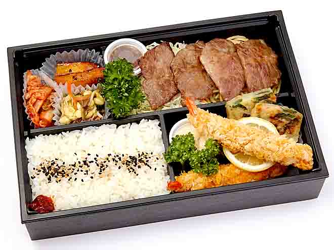 豪華黒毛和牛弁当（4）黒毛和牛ロース／エビフライ