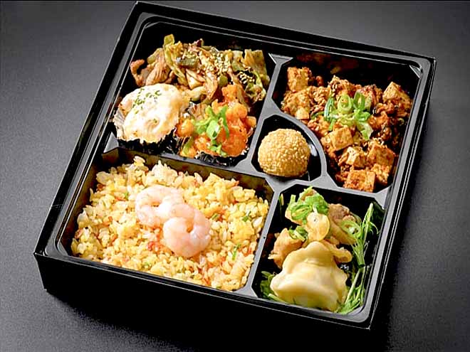 エビ炒飯の麻婆豆腐弁当