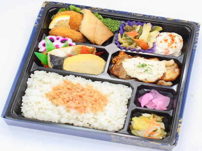No.126チキン南蛮と焼き魚弁当＋お茶小缶