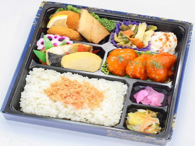 No.127エビチリと焼き魚弁当＋お茶小缶
